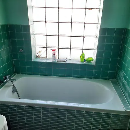 Hébergement de vacances Maison Familiale Rénovée Pour 13 Pers. à Royan, Proche - Fr-1-494-204 *