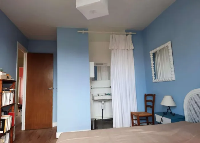 Semesterbostad Maison Familiale Renovee Pour 13 Pers. A Royan, Proche - Fr-1-494-204 *